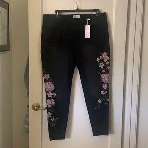 Black jeans /lace bar floral design